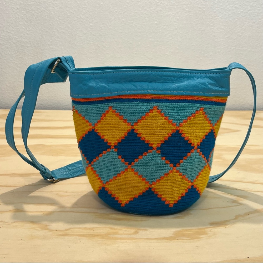 Very nice vantage purse